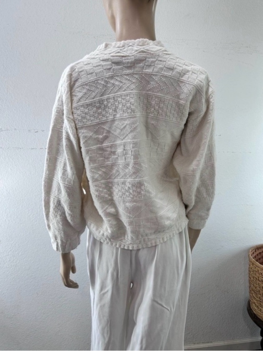 Chic. HONOR cardigan white V-neck Knit Button Cardigan - Picture 5 of 16
